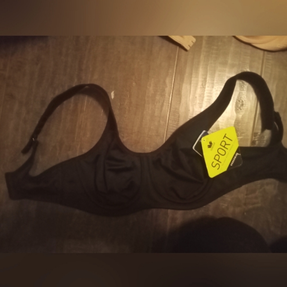 Woman's Sports Bra
